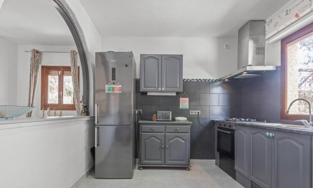 Resale - Villa -
Orihuela Costa - Res. Las Filipinas