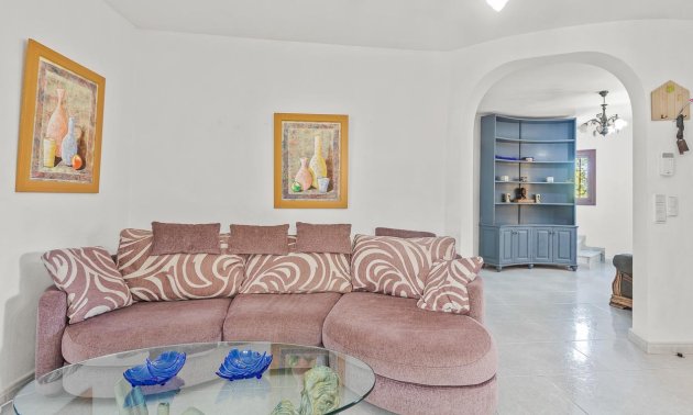 Resale - Villa -
Orihuela Costa - Res. Las Filipinas