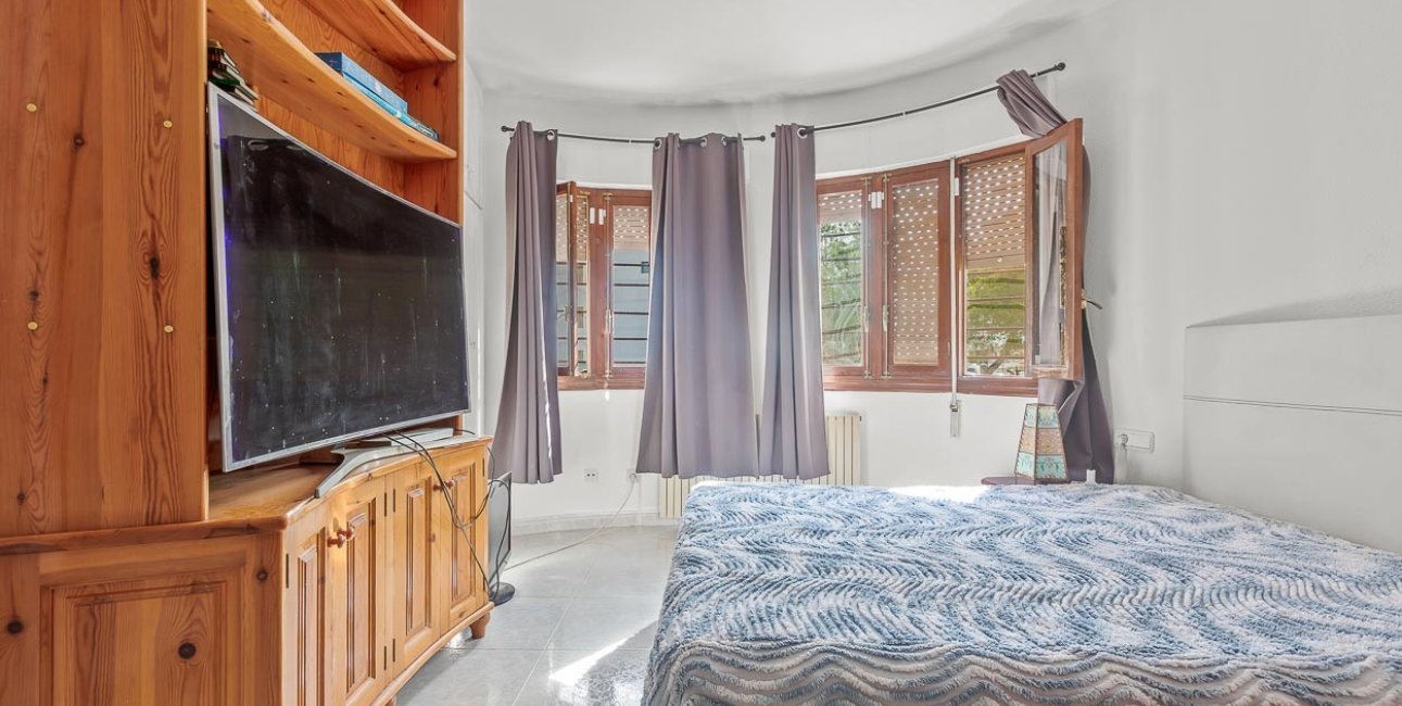 Resale - Villa -
Orihuela Costa - Res. Las Filipinas