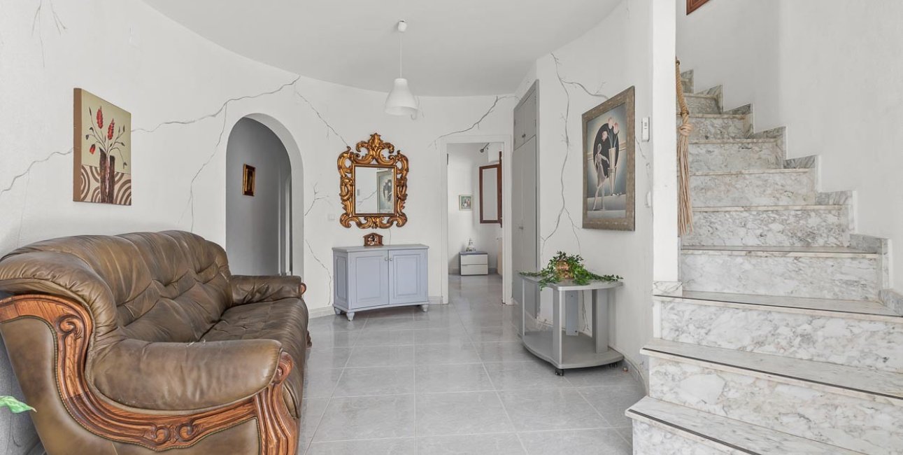 Resale - Villa -
Orihuela Costa - Res. Las Filipinas