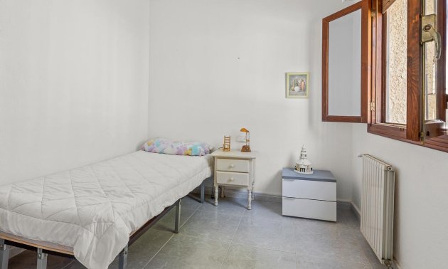 Resale - Villa -
Orihuela Costa - Res. Las Filipinas