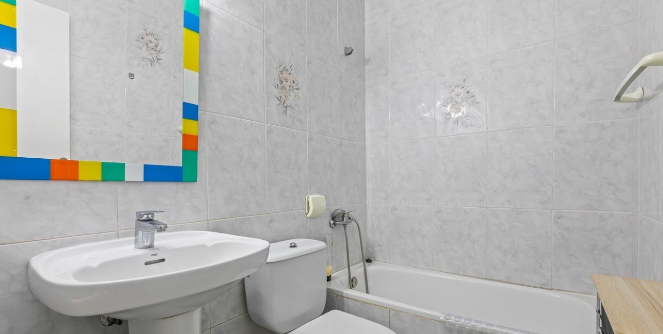 Resale - Villa -
Orihuela Costa - Res. Las Filipinas