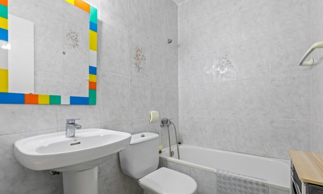 Resale - Villa -
Orihuela Costa - Res. Las Filipinas