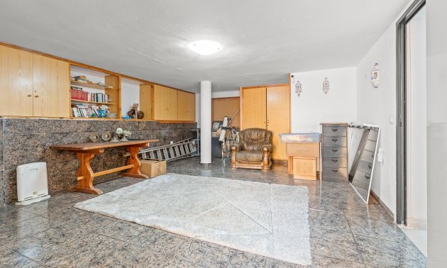 Resale - Villa -
Orihuela Costa - Res. Las Filipinas