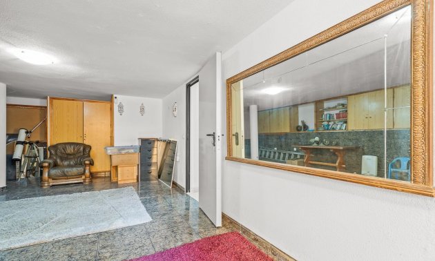 Resale - Villa -
Orihuela Costa - Res. Las Filipinas