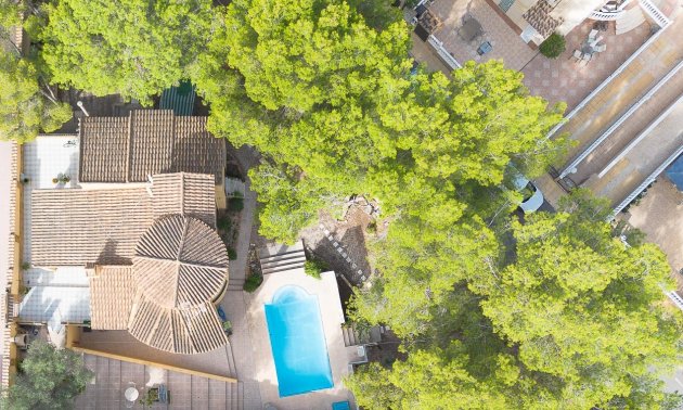 Resale - Villa -
Orihuela Costa - Res. Las Filipinas