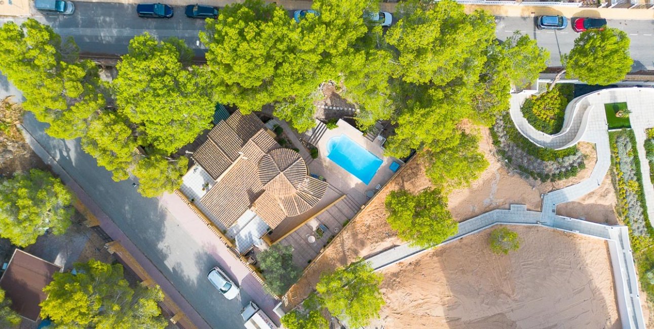 Resale - Villa -
Orihuela Costa - Res. Las Filipinas