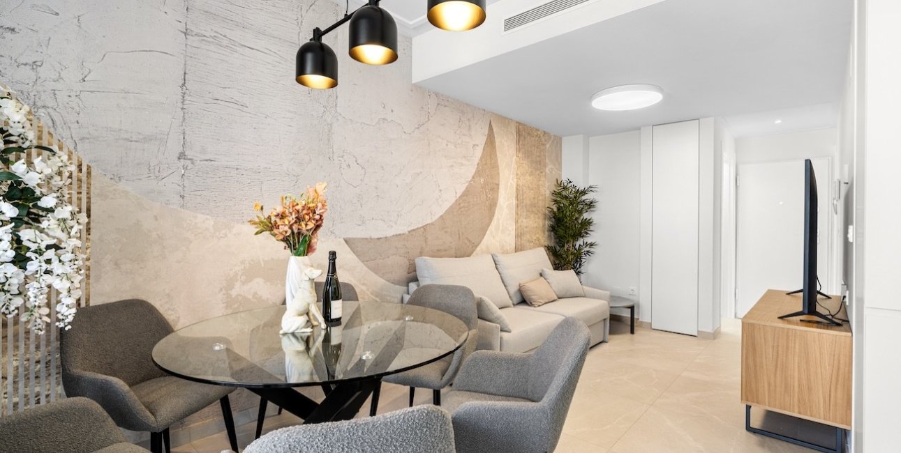 Resale - Apartment / flat -
Torrevieja - Playa del Cura