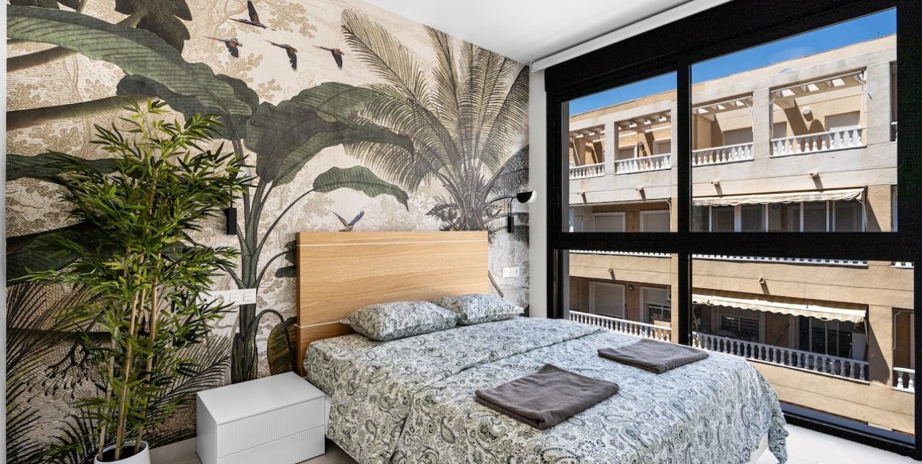 Resale - Apartment / flat -
Torrevieja - Playa del Cura