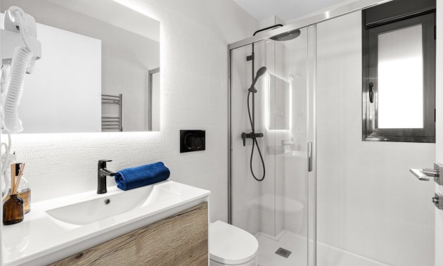 Resale - Apartment / flat -
Torrevieja - Playa del Cura