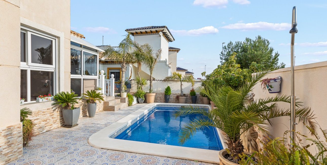 Reventa - Villa -
Orihuela Costa - Playa Flamenca