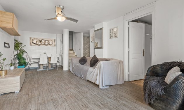 Reventa - Villa -
Orihuela Costa - Playa Flamenca