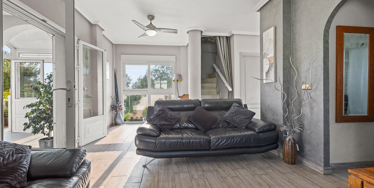 Reventa - Villa -
Orihuela Costa - Playa Flamenca