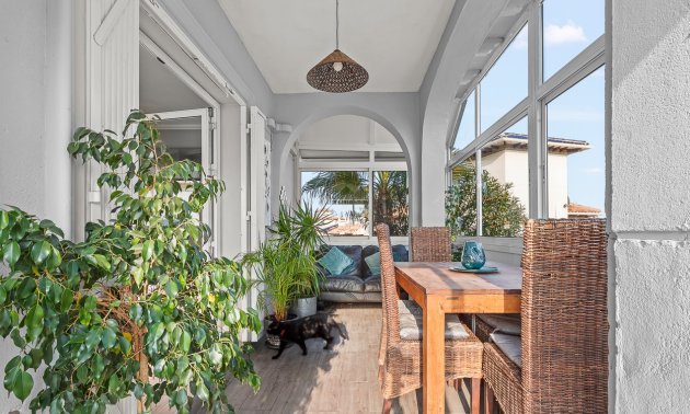 Reventa - Villa -
Orihuela Costa - Playa Flamenca