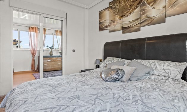 Reventa - Villa -
Orihuela Costa - Playa Flamenca