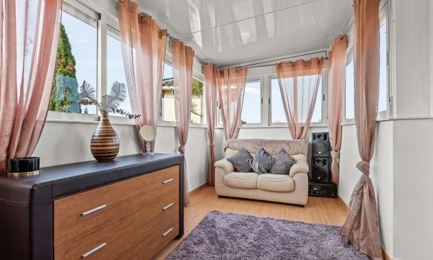 Reventa - Villa -
Orihuela Costa - Playa Flamenca