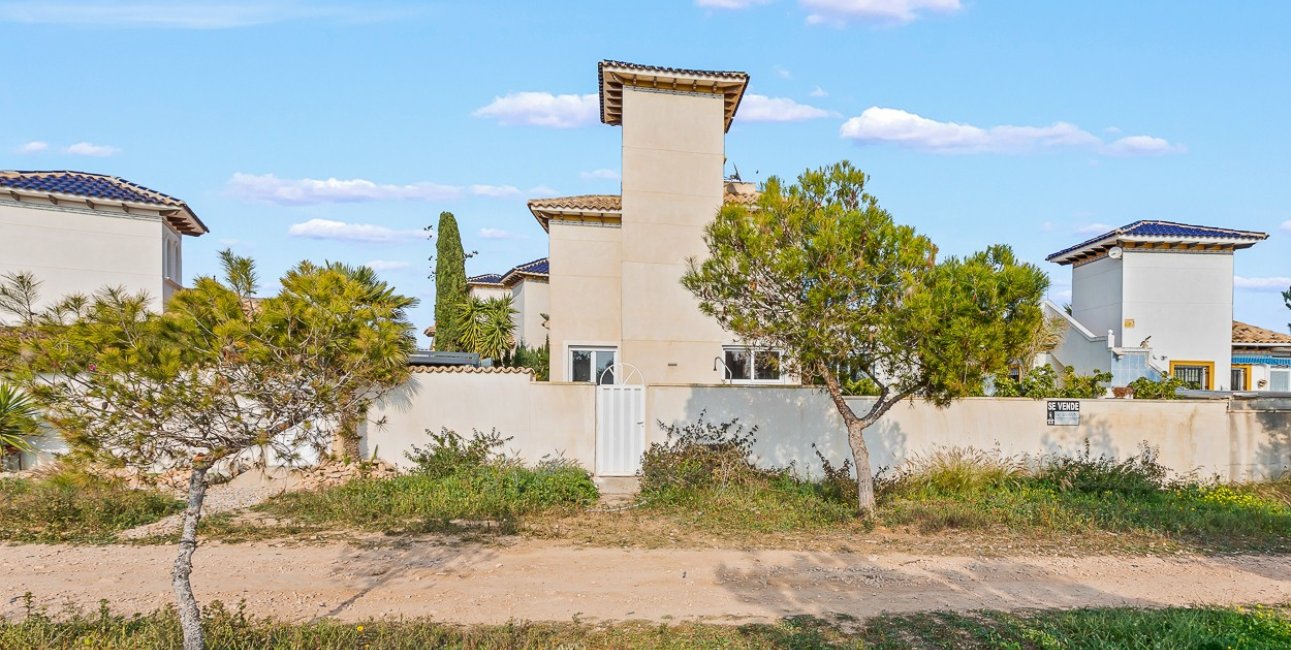 Reventa - Villa -
Orihuela Costa - Playa Flamenca