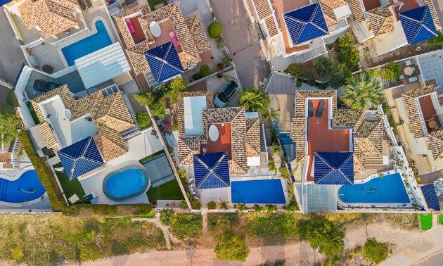 Reventa - Villa -
Orihuela Costa - Playa Flamenca