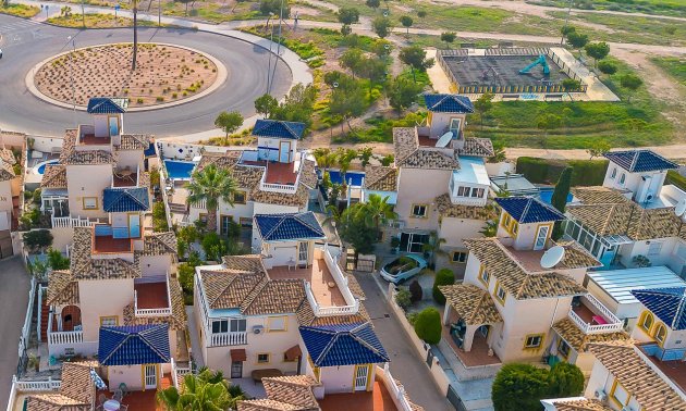 Reventa - Villa -
Orihuela Costa - Playa Flamenca