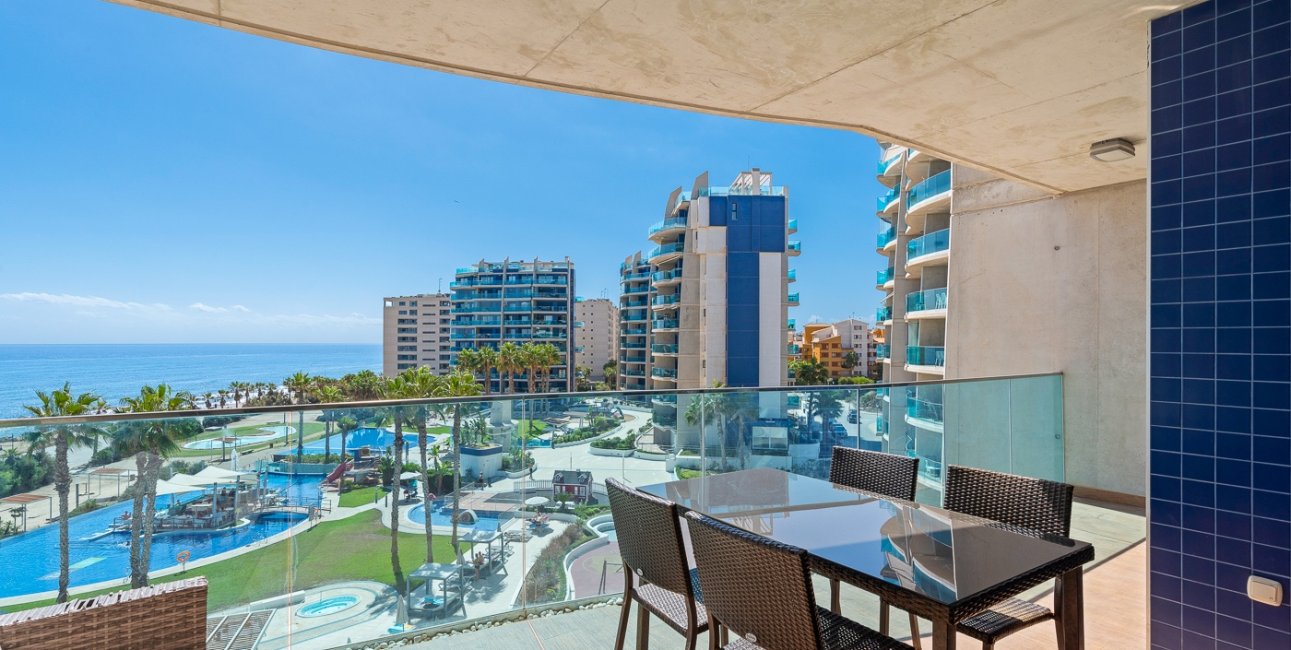 Resale - Apartment / flat -
Orihuela Costa - Punta Prima