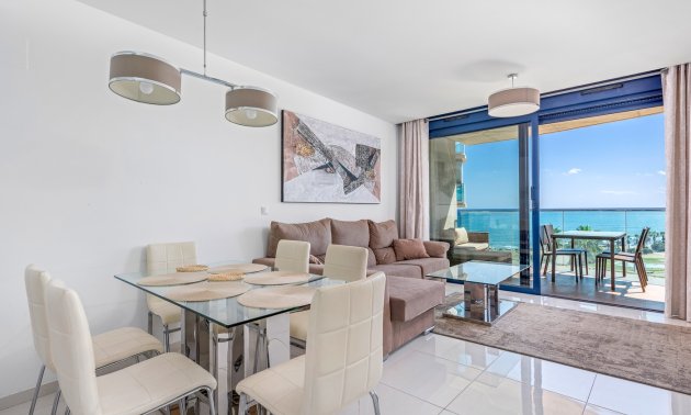 Resale - Apartment / flat -
Orihuela Costa - Punta Prima