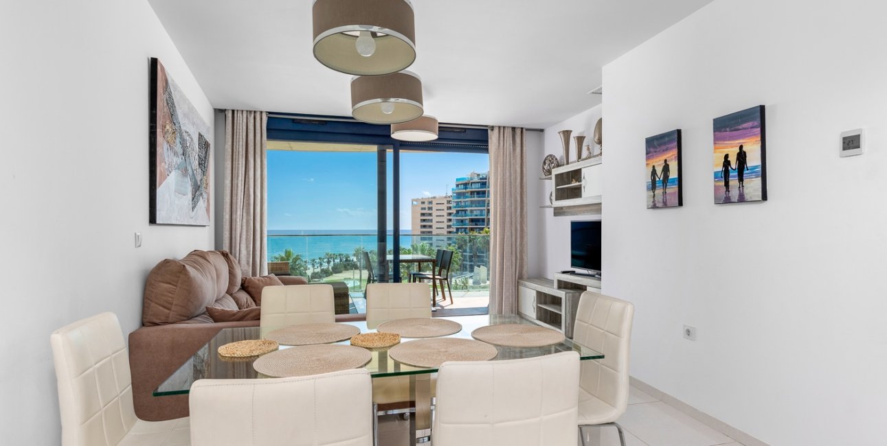 Resale - Apartment / flat -
Orihuela Costa - Punta Prima