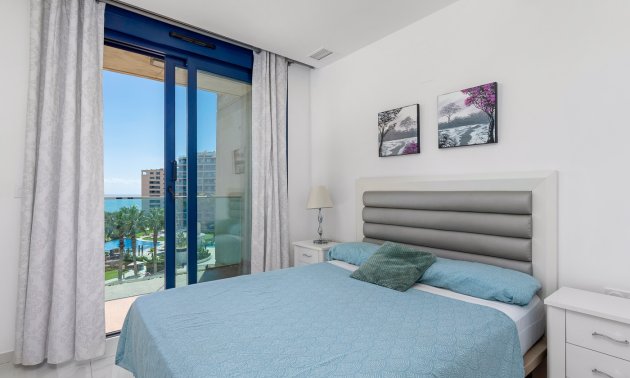 Resale - Apartment / flat -
Orihuela Costa - Punta Prima