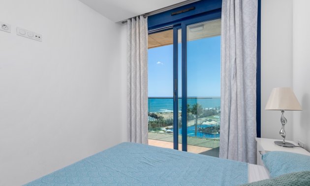 Resale - Apartment / flat -
Orihuela Costa - Punta Prima