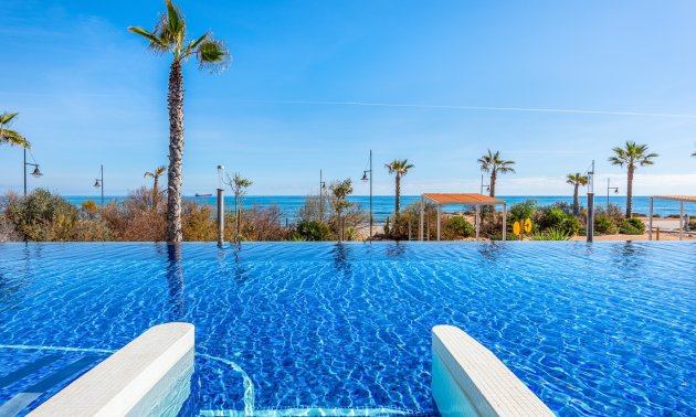 Resale - Apartment / flat -
Orihuela Costa - Punta Prima