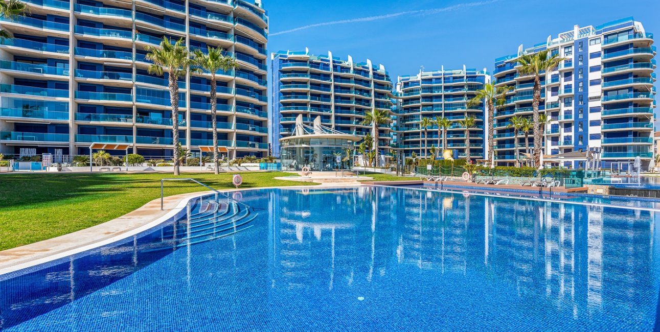 Resale - Apartment / flat -
Orihuela Costa - Punta Prima