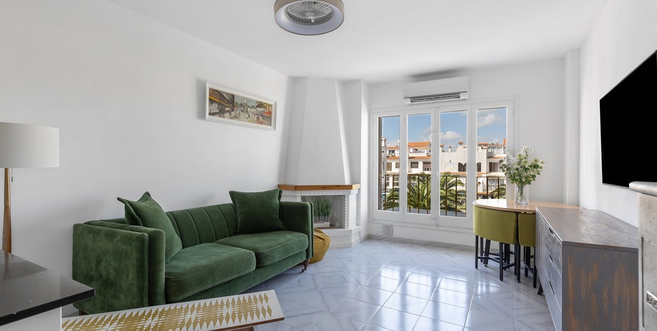 Resale - Apartment / flat -
Torrevieja - La Mata
