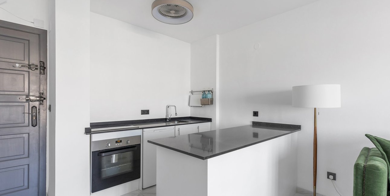 Resale - Apartment / flat -
Torrevieja - La Mata