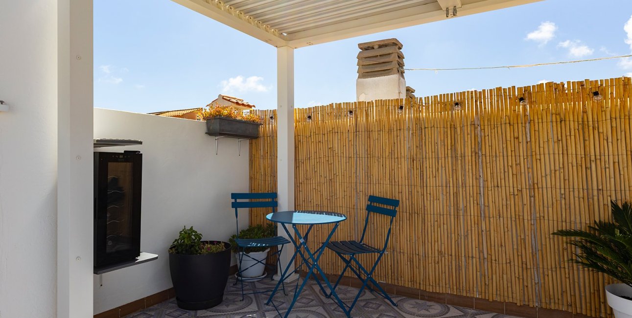 Resale - Apartment / flat -
Torrevieja - La Mata