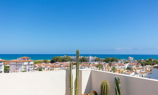 Resale - Apartment / flat -
Torrevieja - La Mata