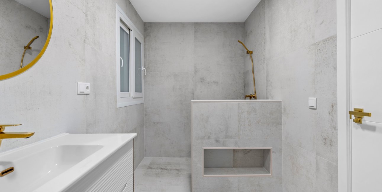 Resale - Apartment / flat -
Torrevieja - Acequion