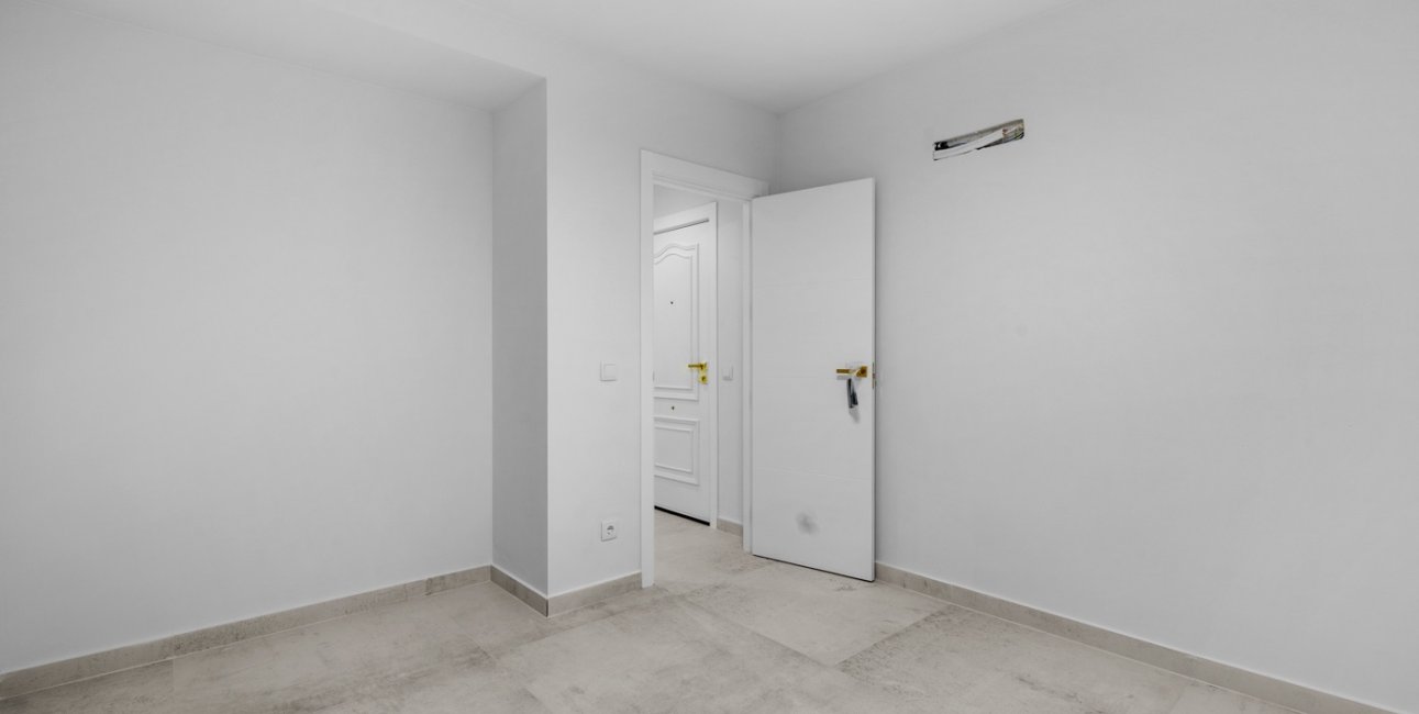 Resale - Apartment / flat -
Torrevieja - Acequion