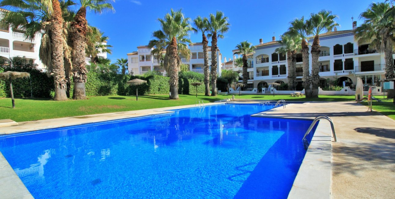 Resale - Apartment / flat -
Orihuela Costa - Villamartín