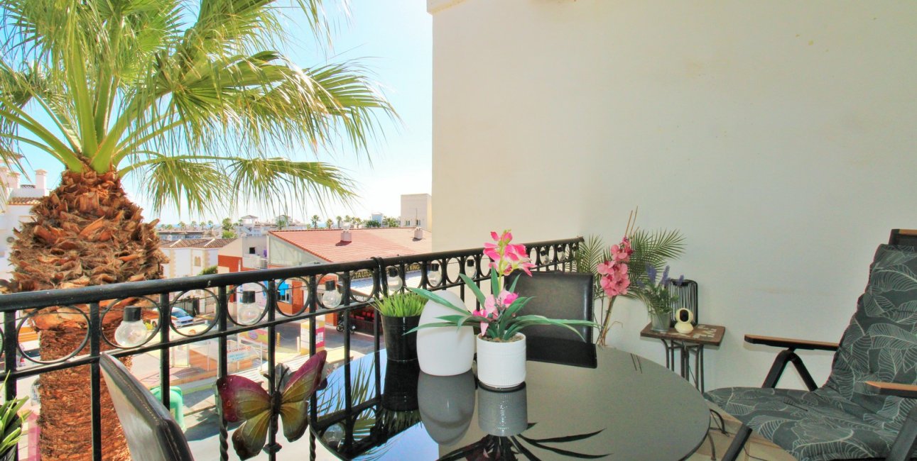 Resale - Apartment / flat -
Orihuela Costa - Villamartín