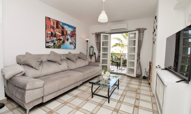 Resale - Apartment / flat -
Orihuela Costa - Villamartín
