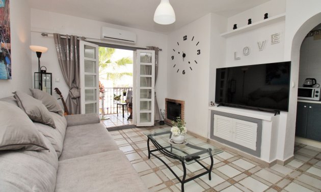 Resale - Apartment / flat -
Orihuela Costa - Villamartín