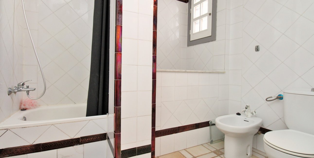 Resale - Apartment / flat -
Orihuela Costa - Villamartín