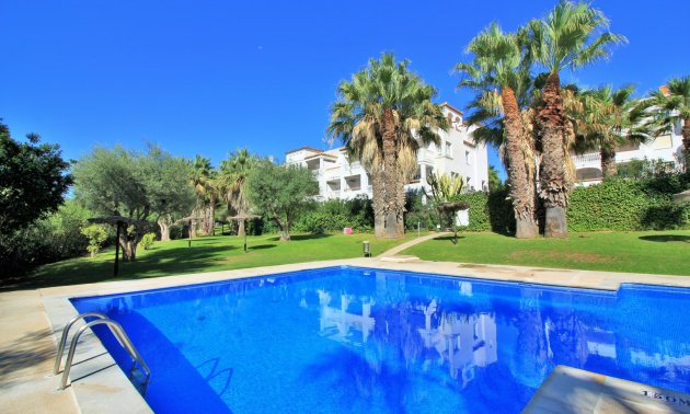 Resale - Apartment / flat -
Orihuela Costa - Villamartín