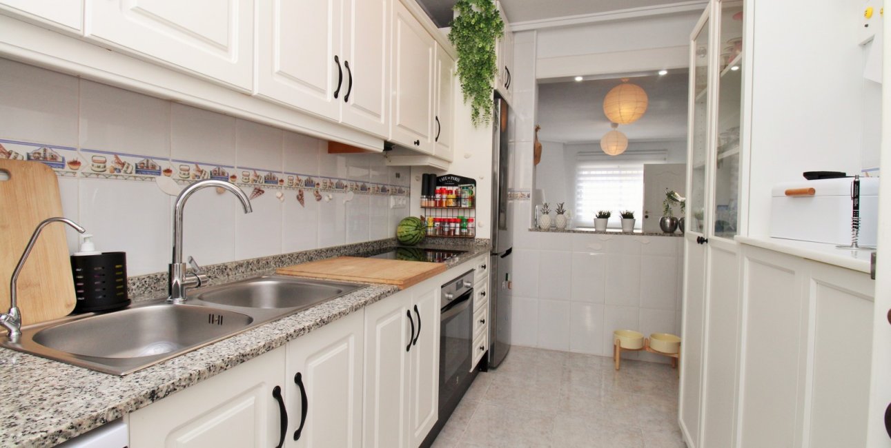 Resale - Villa -
Orihuela Costa - Villamartín