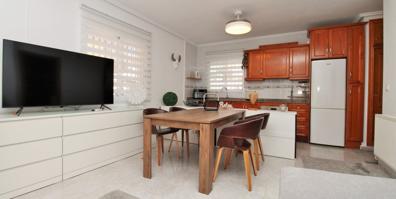 Resale - Villa -
Orihuela Costa - Villamartín