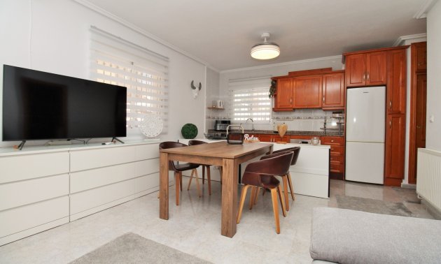 Resale - Villa -
Orihuela Costa - Villamartín