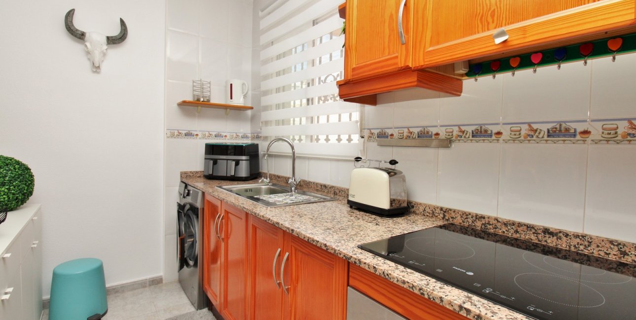 Resale - Villa -
Orihuela Costa - Villamartín