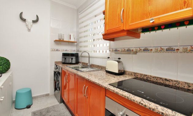 Resale - Villa -
Orihuela Costa - Villamartín