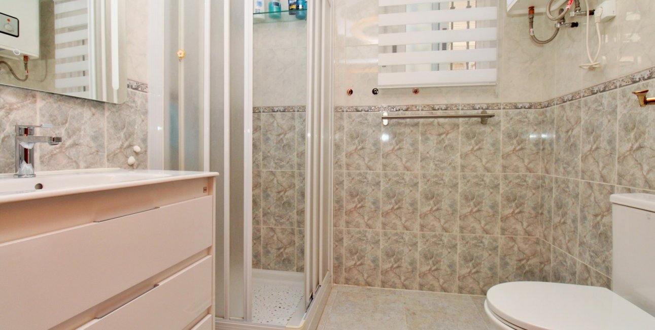 Resale - Villa -
Orihuela Costa - Villamartín