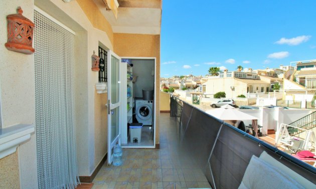 Resale - Villa -
Orihuela Costa - Villamartín
