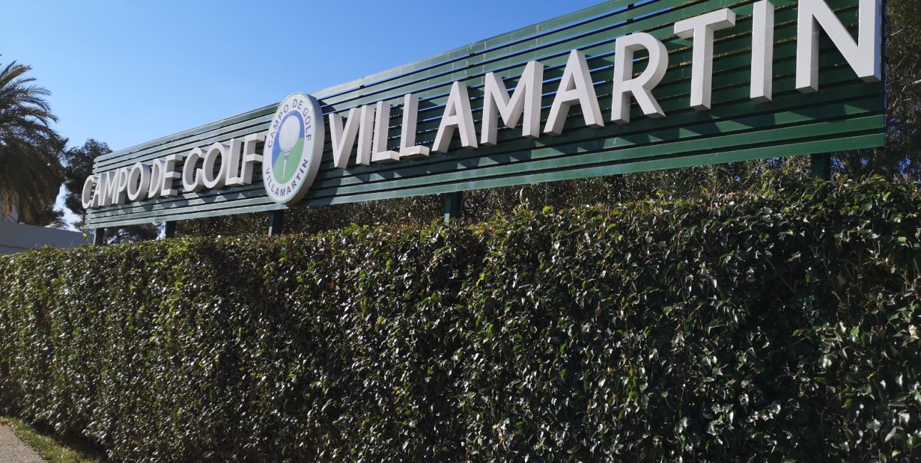 Resale - Villa -
Orihuela Costa - Villamartín